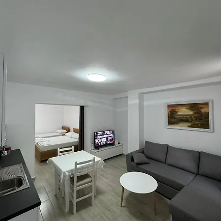 شقة Tirana City Apartment تيرانا